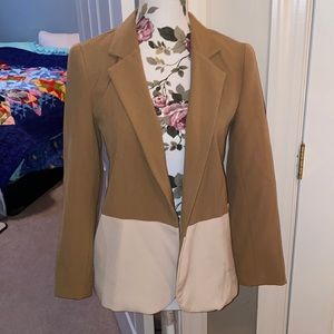 URBAN OUTFITTERS Silence & Noise Cropped Blazer